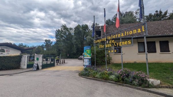 Camping Ile Aux Cygnes *** — Photo 4