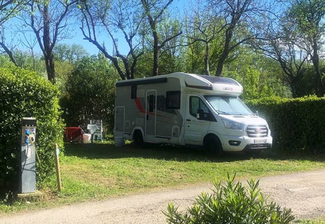 Camping Le Val de Cesse **** — Campingplats in Mirepeisset / Occitanie