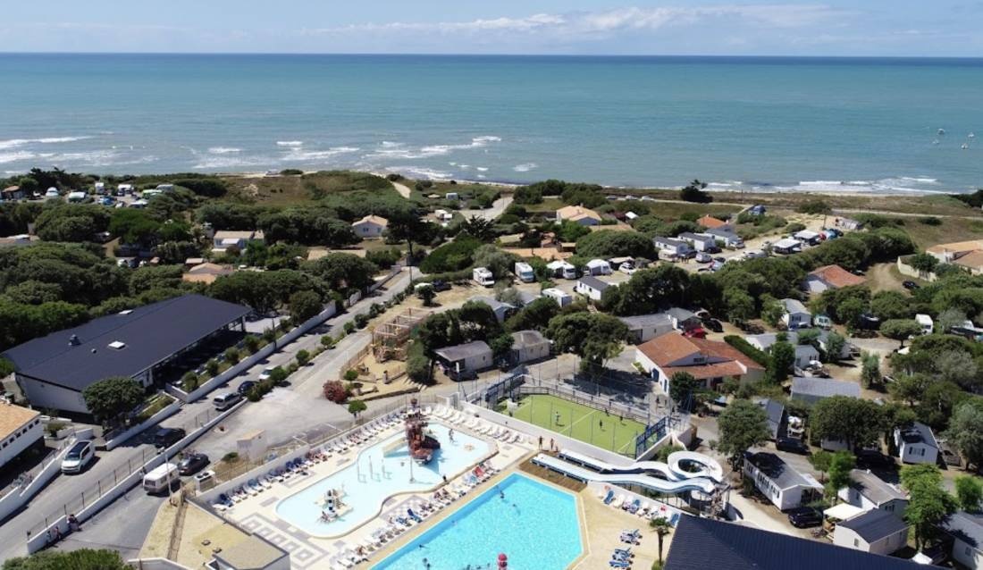 Camping  L' Anse des Pins - Ile d'Oléron — Campingplass in Saint-Georges-d'Oléron