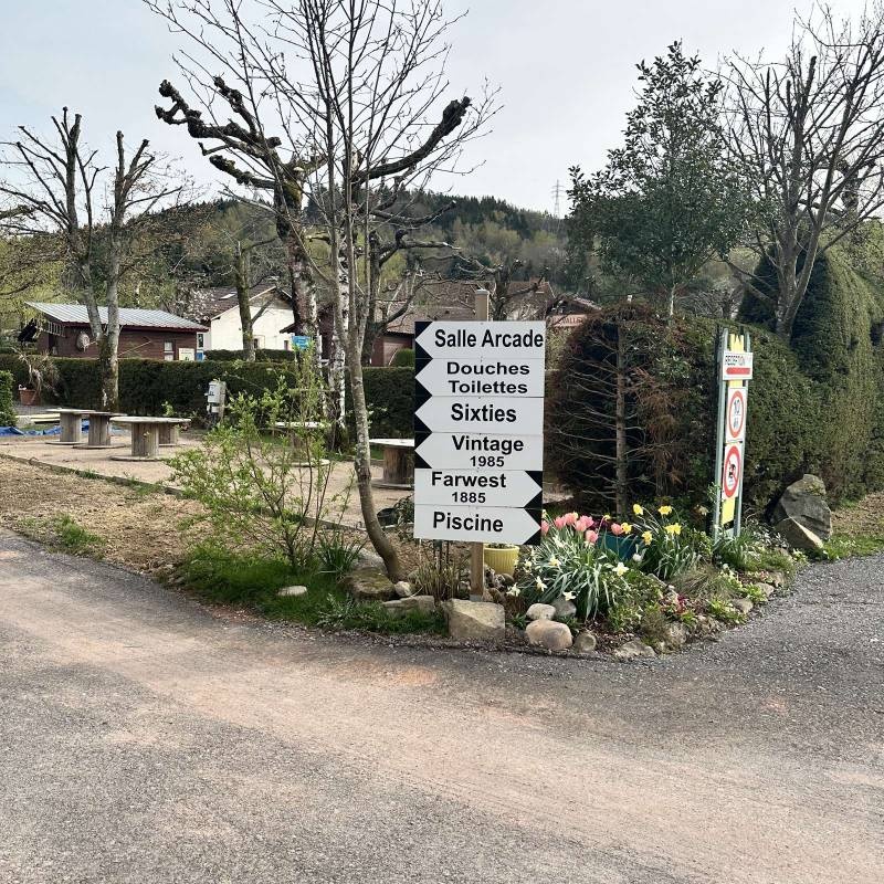 Camping Les Deux Pins *** — Campingplats in Anould