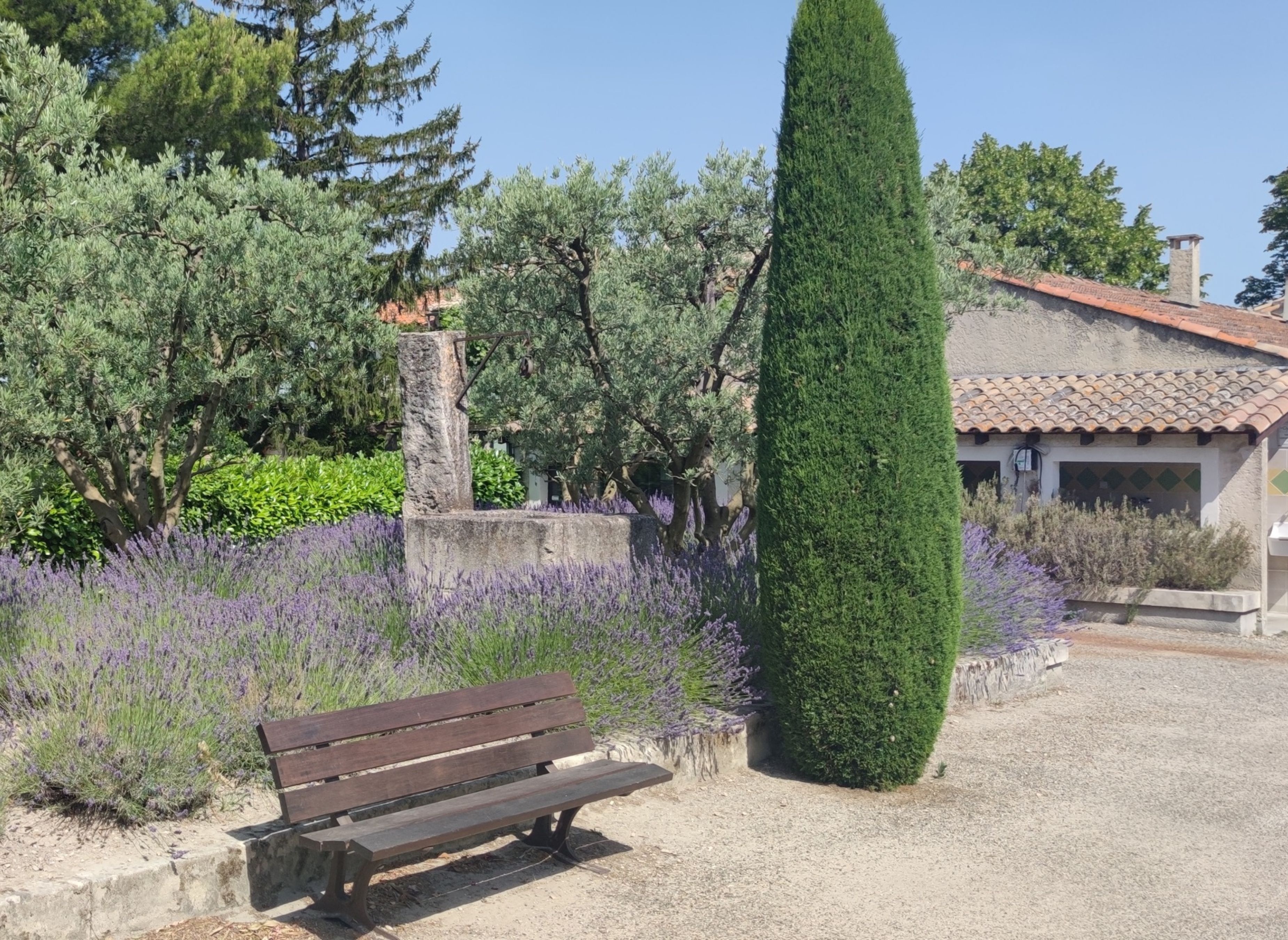 Camping Monplaisir — Campingplats in Saint-Rémy-de-Provence / Provence-Alpes-Côte d'Azur