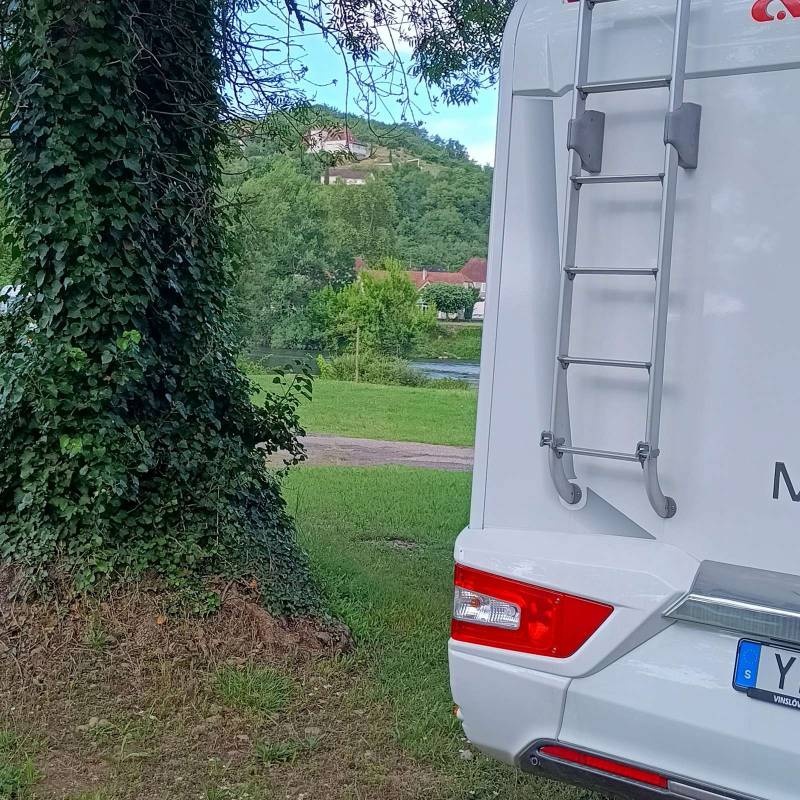 Camping du Pont de Vicq en Périgord — Kemp in Le Buisson-de-Cadouin 
