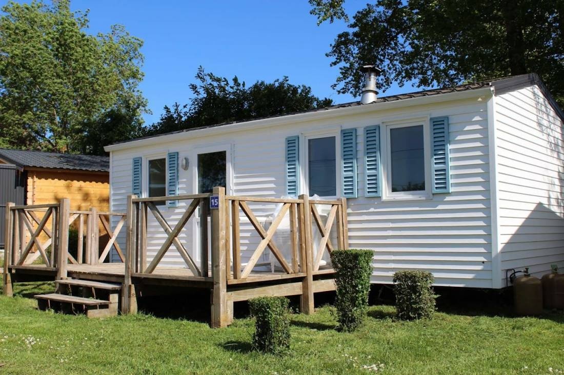 Camping Le Jardin Botanique *** — Kemp in Limeray