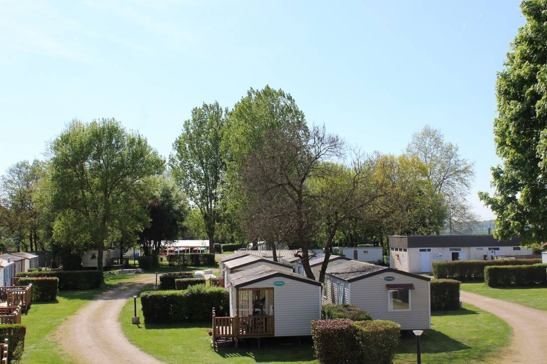 Camping Le Jardin Botanique *** — Camping in Limeray