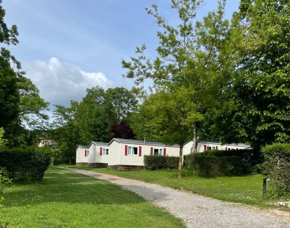 Camping Jardin des Cevennes — Sítio de acampamento in Meyrueis / Occitanie