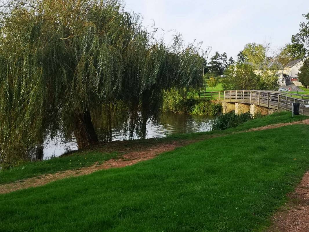 Camping du Breuil *** - Aquadis Entertainment — Campingplads in Bourbon-Lancy
