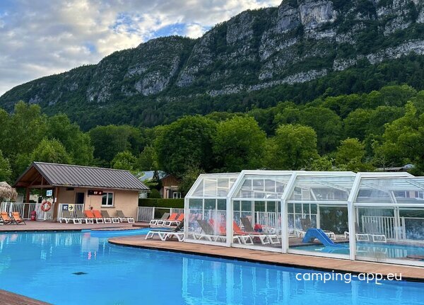 Camping Les Fontaines **** — Photo 4