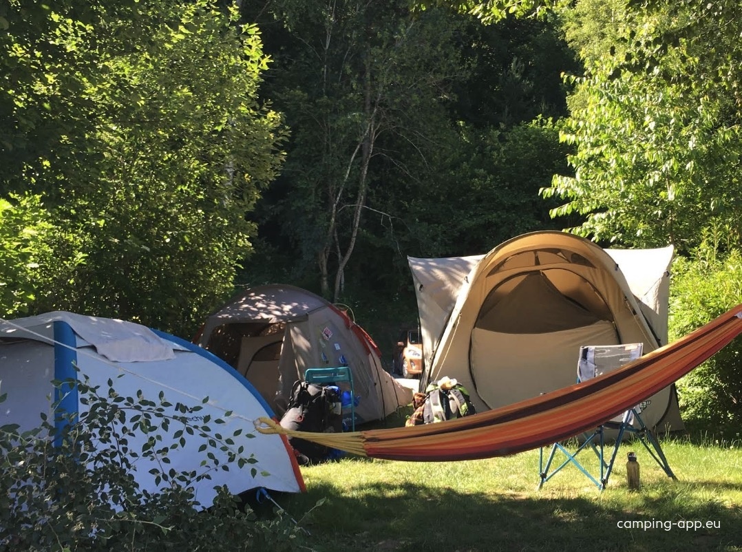 Camping Yelloh Village L'Etoile des Neiges — Camping Site in Montclar