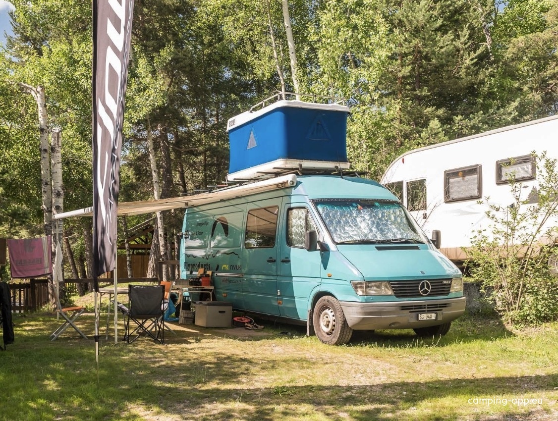 Camping Yelloh Village L'Etoile des Neiges — Camping Site in Montclar