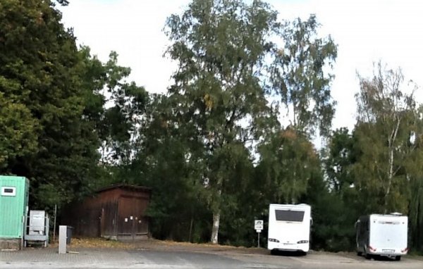 Stellplatz am Festplatz an der Tauber Röttingen — Photo 2