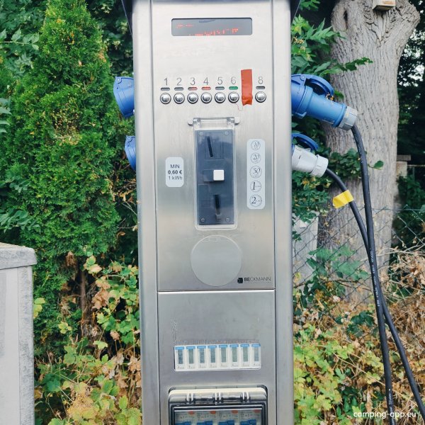 Stellplatz am Festplatz an der Tauber Röttingen — Fotoğraf 3