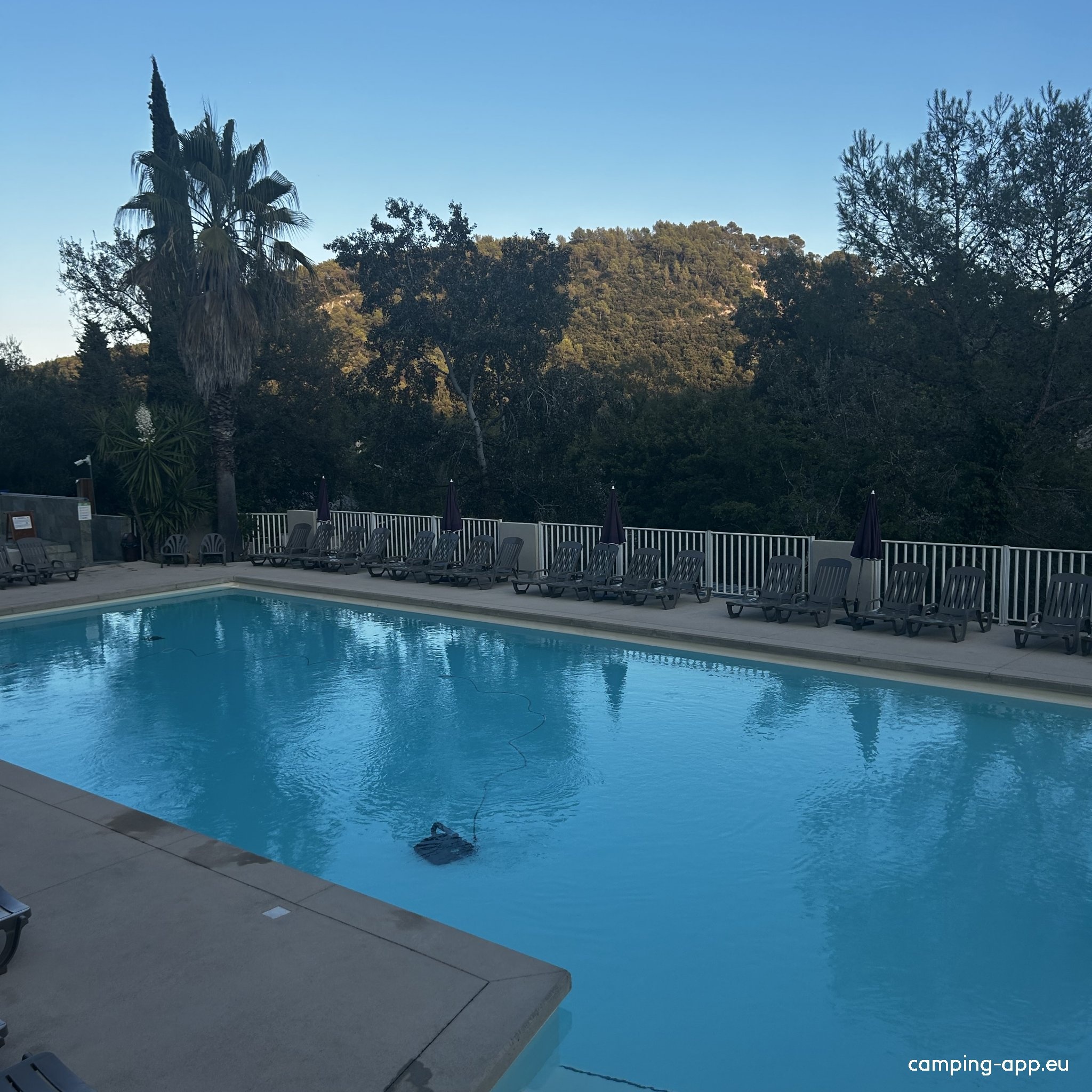 Camping Pinèdes **** — Area da campeggio in La Colle-sur-Loup