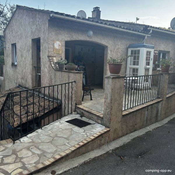 Camping Pinèdes **** — Photo 3