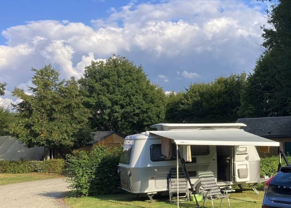 Village Vacances et Pêche - Camping Villiers Charlemagne *** — Campingplass in Villiers-Charlemagne