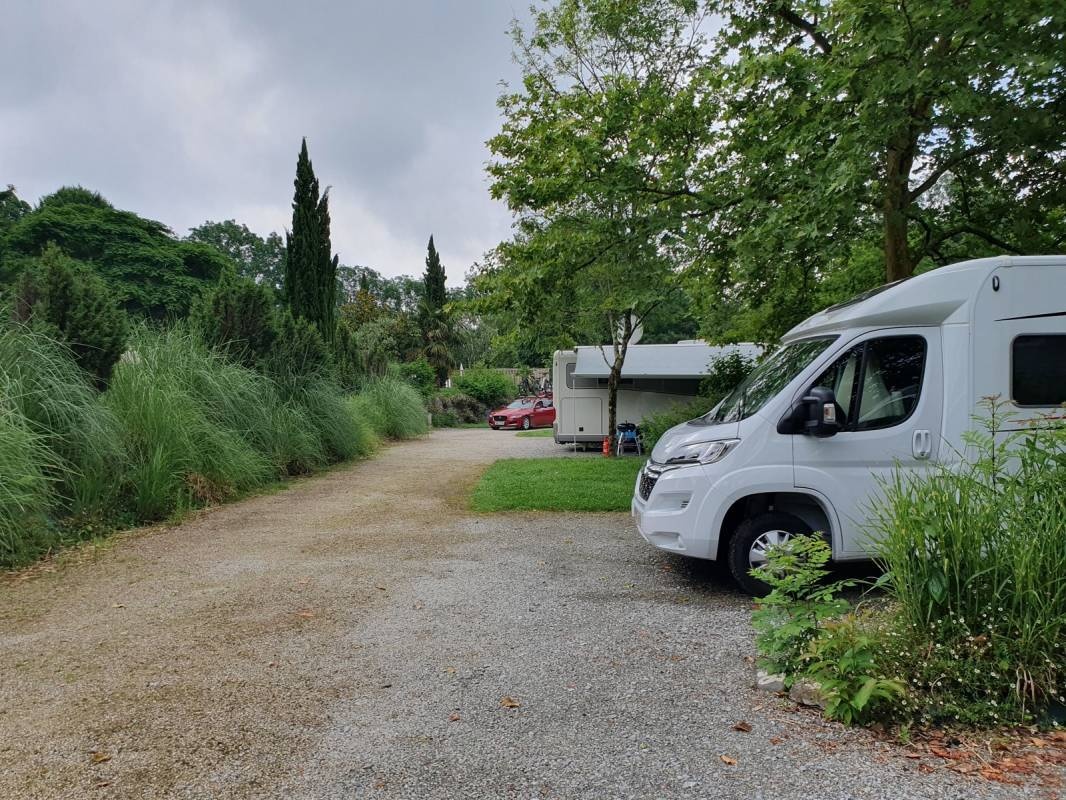 Camping Beau Rivage — Camping in Navarrenx / Nouvelle-Aquitaine