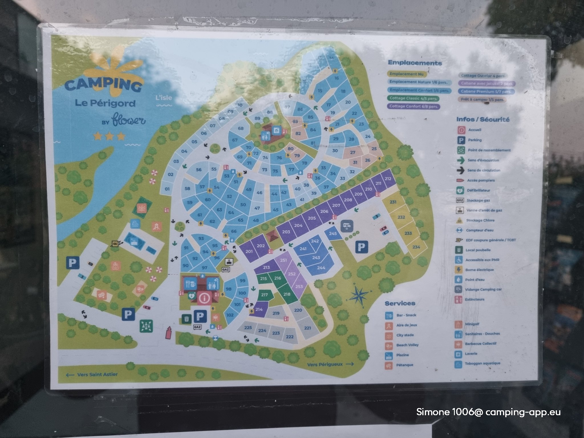 Camping Le Périgord ***