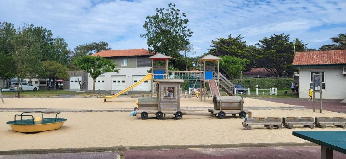 Camping Municipal Les Sableres — Sítio de acampamento in Vieux-Boucau-les-Bains / Nouvelle-Aquitaine