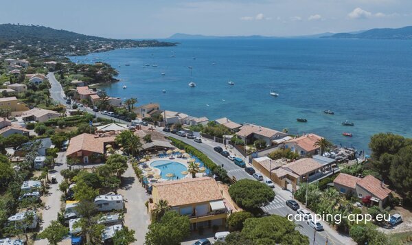 Le Camp International ****