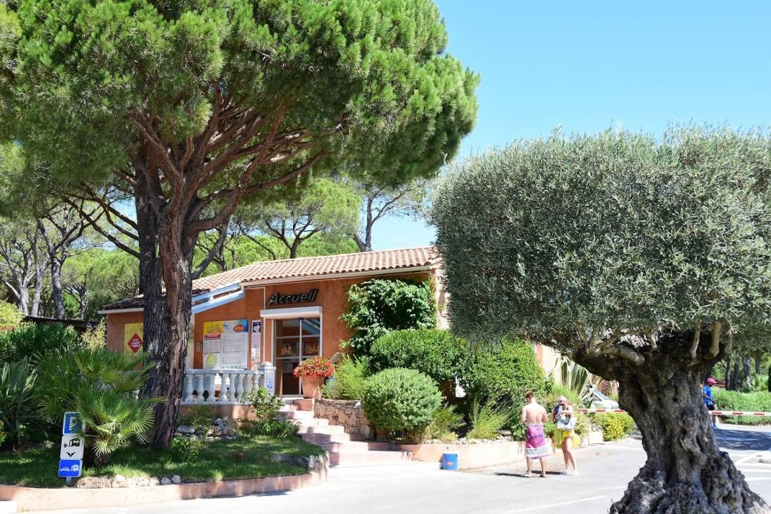 Camping Yelloh! Village La Bastiane **** — Area da campeggio in Puget-sur-Argens