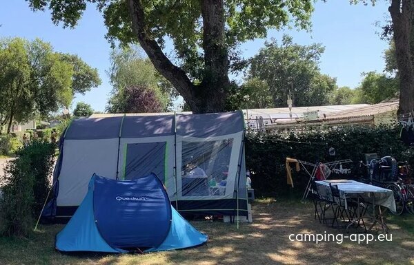 Camping de l’Étang du Pays Blanc ****