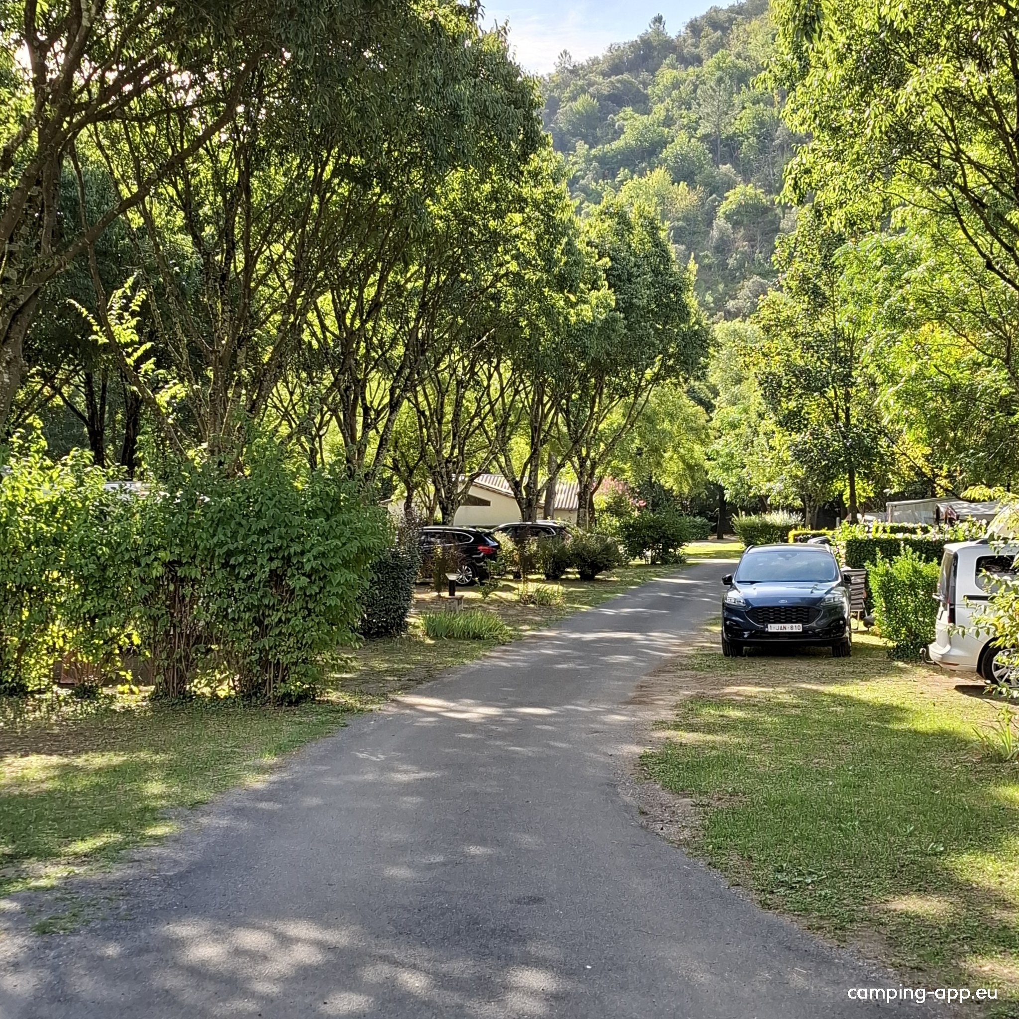 Camping Mas de la Cam Saint Jean du Gard — Campingplads in Saint-Jean-du-Gard / Auvergne-Rhône-Alpes