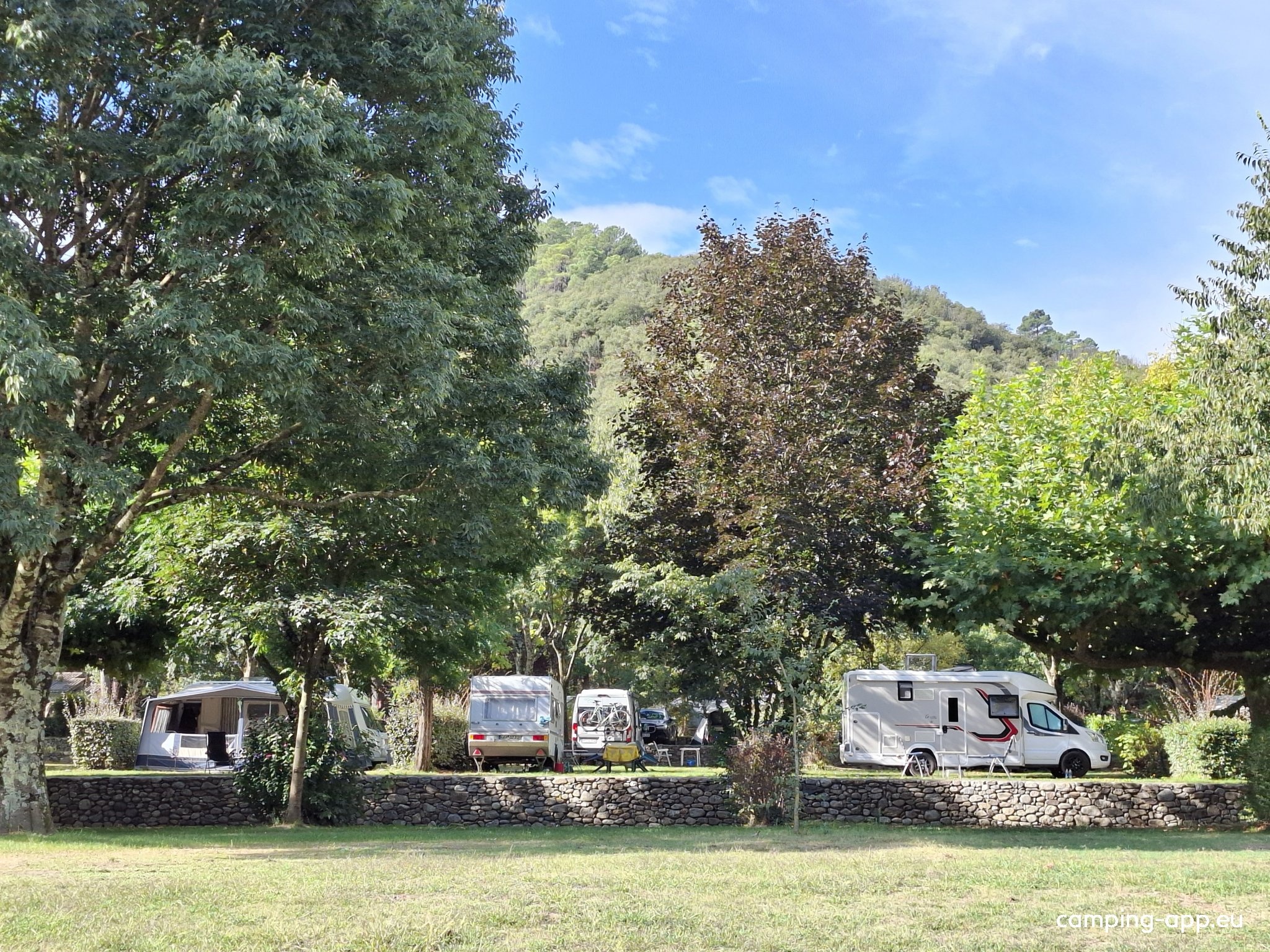 Camping Mas de la Cam Saint Jean du Gard — Campingplass in Saint-Jean-du-Gard / Auvergne-Rhône-Alpes