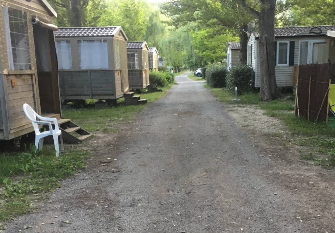 Camping De Quinson — Sítio de acampamento in Quinson