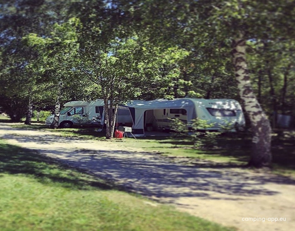 Camping Jura La Petite Montagne *** — Campingplatz in Moirans-en-Montagne 
