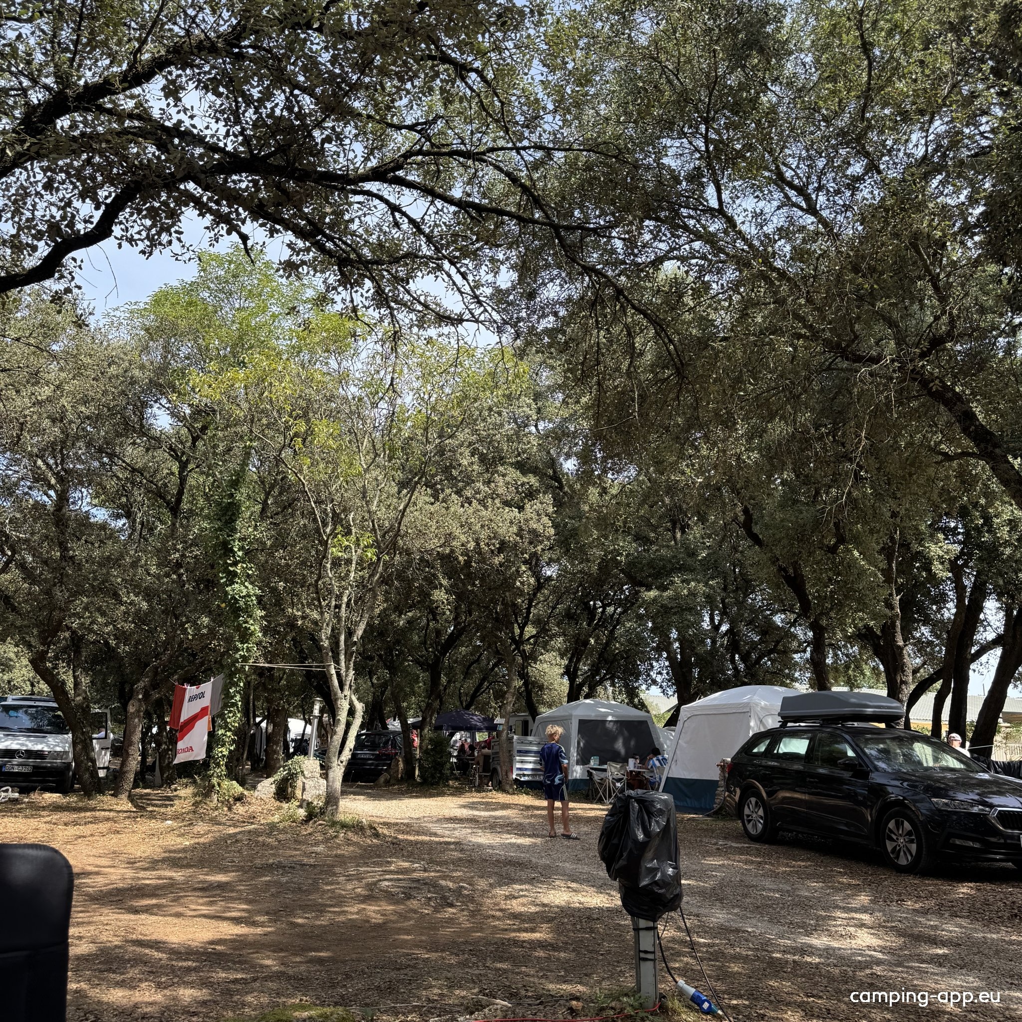 Flower Camping Gajan — Kemping in Boisseron