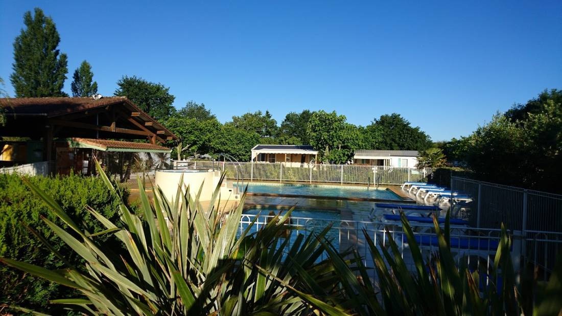 Camping Les Petits Écureuils *** — Kemp in Biscarrosse