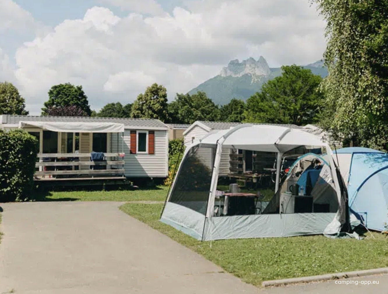 Camping La Ravoire **** — Camping Site in Doussard 
