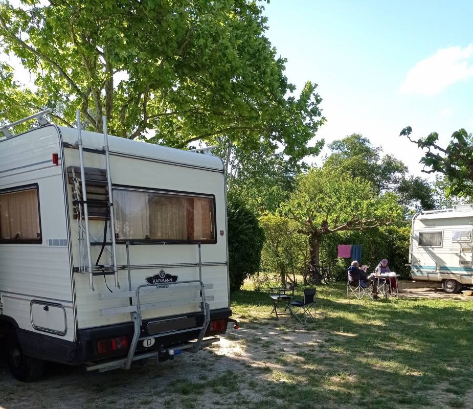 Camping Airotel La Sorguette *** — Kemp in L'Isle-sur-la-Sorgue / Provence-Alpes-Côte d'Azur