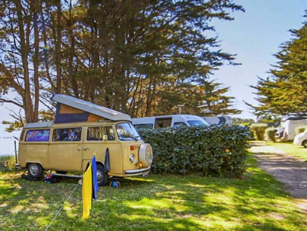 Camping Cromenach Ambon Damgan Beach — Area da campeggio in Ambon / Bretagne