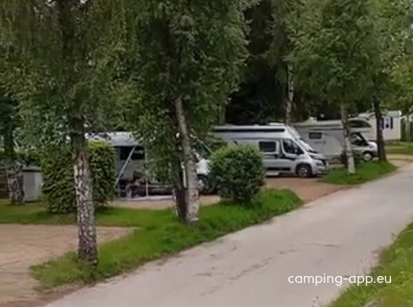 Camping Le Domaine des Bans **** — Photo 2
