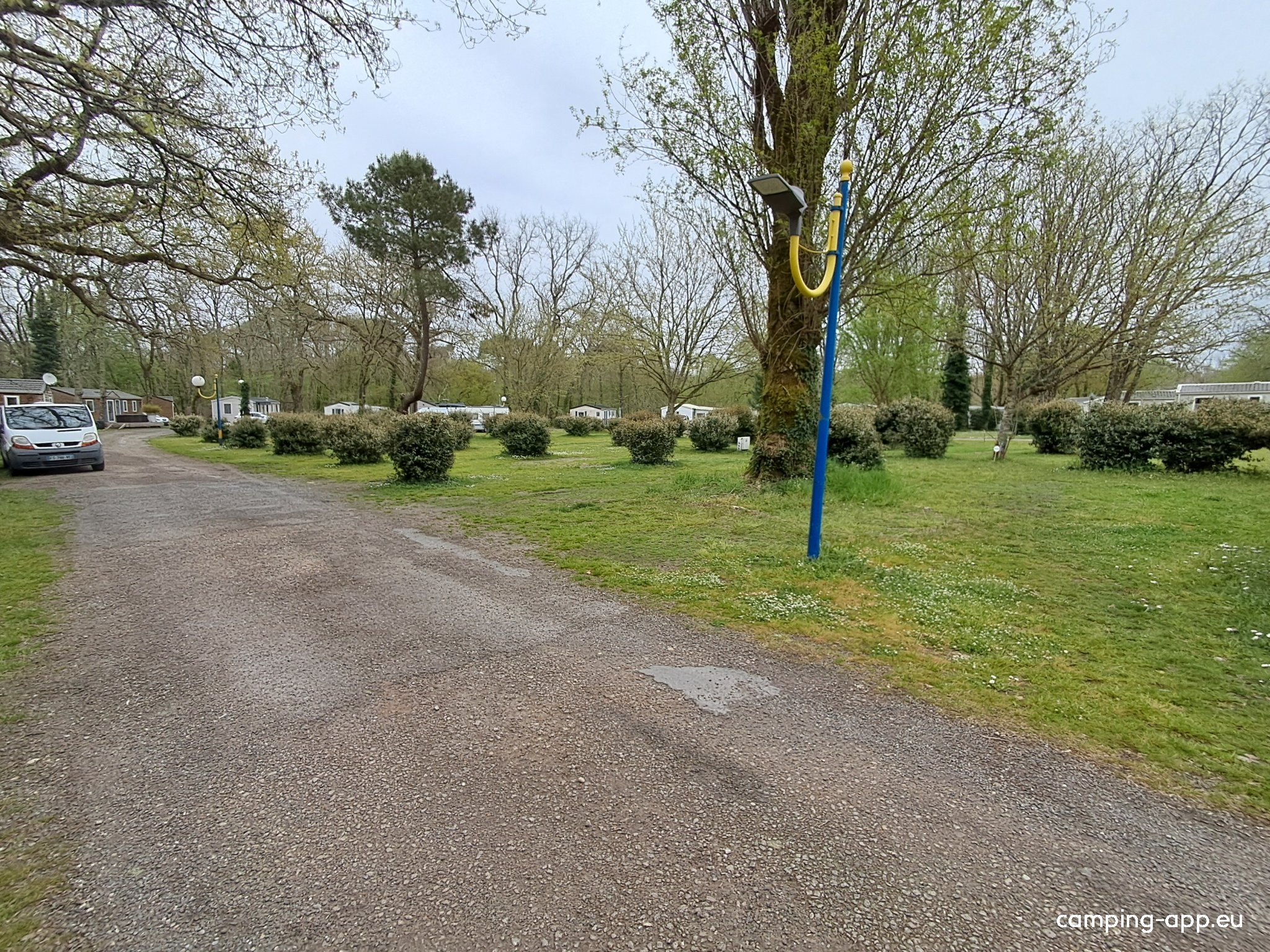 Camping Parc du Val de l'Eyre — Місце для кемпінгу in Salles
