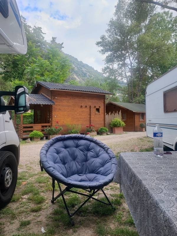 Camping de La Laune — Kamp yeri in Peillon
