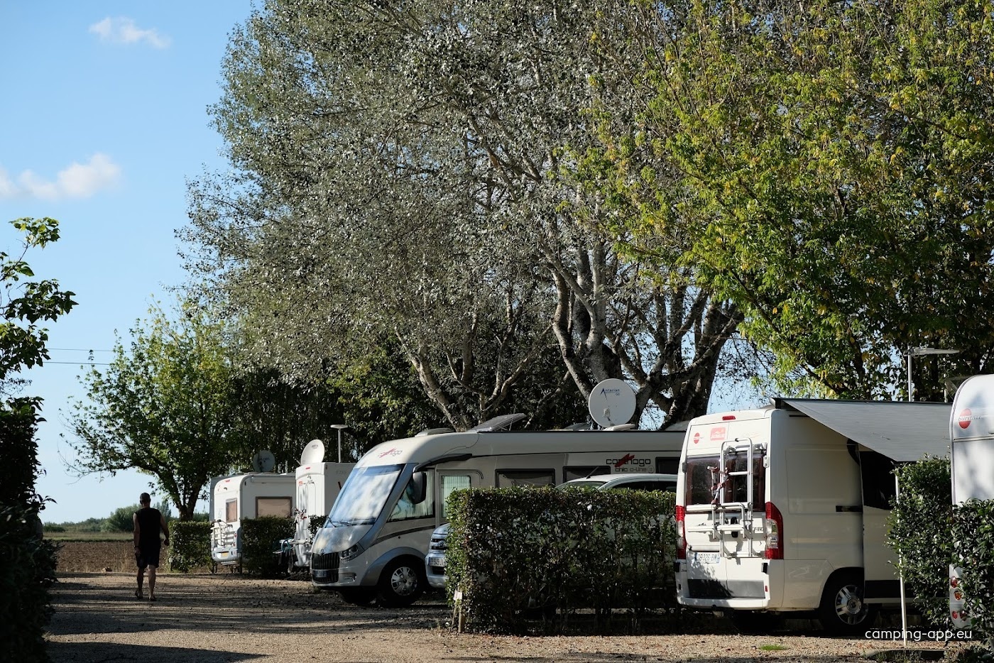 Camping Les Castors **** — Camping Site in Saint-Simon-de-Bordes