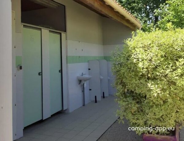 Camping Les Charmes **** — Zdjęcie 4