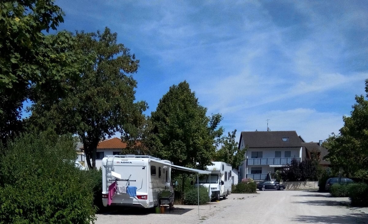 WoMo Stellplatz Freystadt — Campervan Site in Freystadt