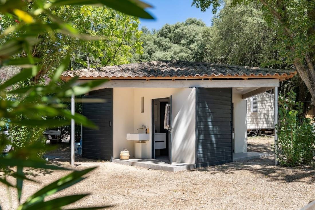 Camping Sandaya le Plein Air des Chênes — Kemping in Clapiers