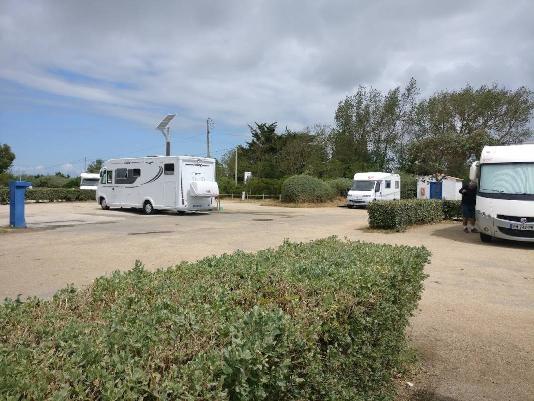 Camping le Caravan'île — Campingplass in La Guérinière