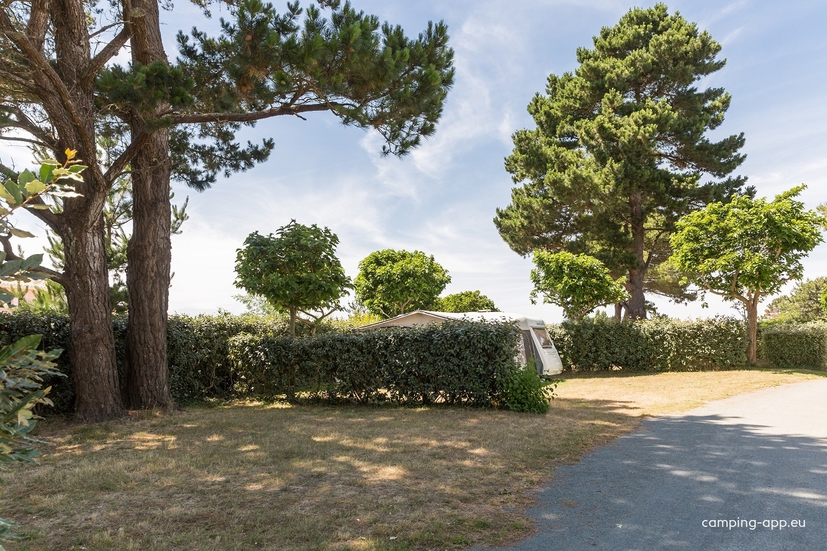 Camping Le Chaponnet **** — Kamp yeri in Brem-sur-Mer / Pays de la Loire