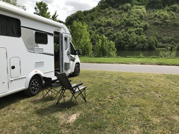 Stellplatz Römerquelle am Freizeitzentrum Zell — QuickStop in Zell (Mosel)