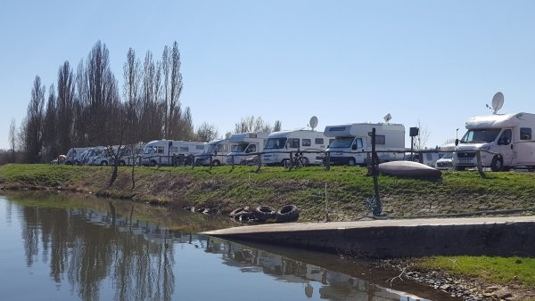 Stellplatz Mainstockheim — Campervan Site in Mainstockheim