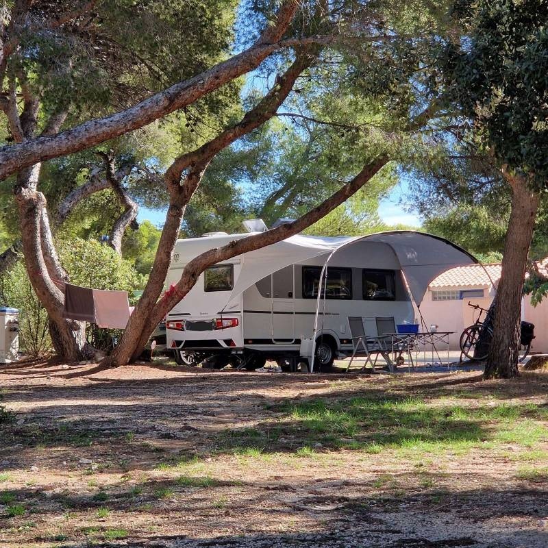 Camping Arquet- Blue Coast — Campingplass in Martigues / Provence-Alpes-Côte d'Azur