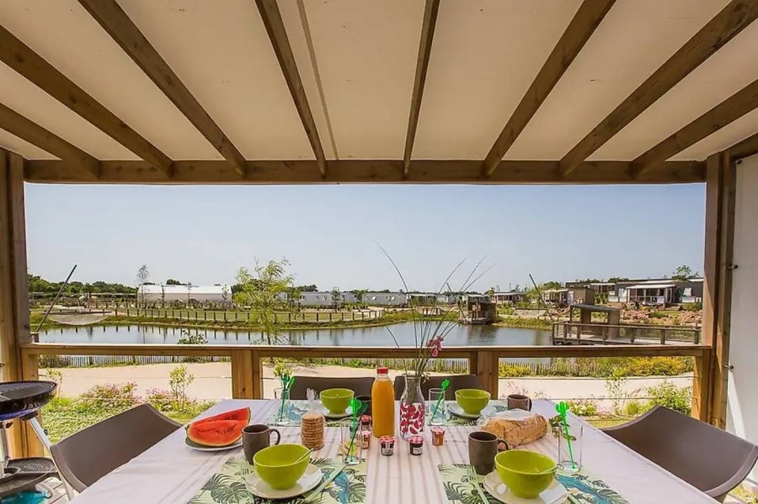 Camping Le Pin Parasol ***** — Sítio de acampamento in La Chapelle-Hermier / Pays de la Loire