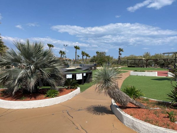 Nudist René Oltra **** (FKK) (Naturisten Camping)