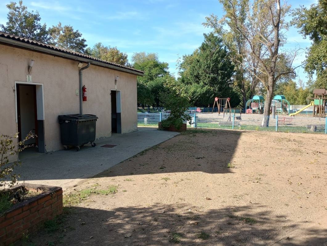 Les Sablons — Campingplats in Pont-du-Château / Auvergne-Rhône-Alpes