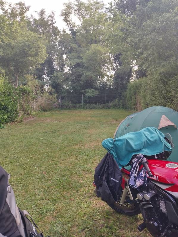 Camping Le Soleil Fruité — Camping Site in Châteauneuf-sur-Isère / Auvergne-Rhône-Alpes