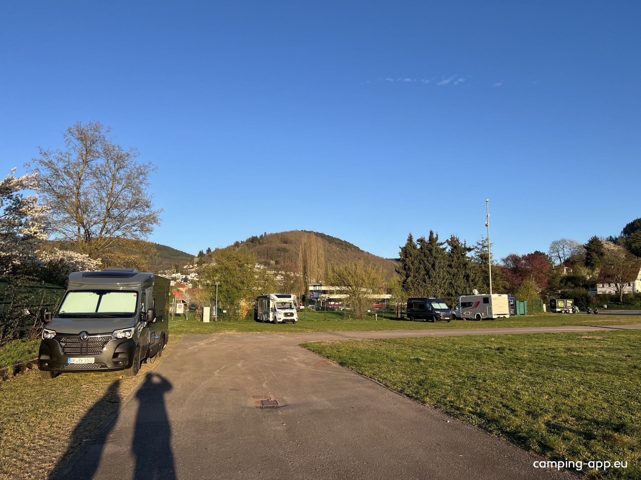 Stellplatz In der Au Eberbach — Area Autocaravanas in Eberbach